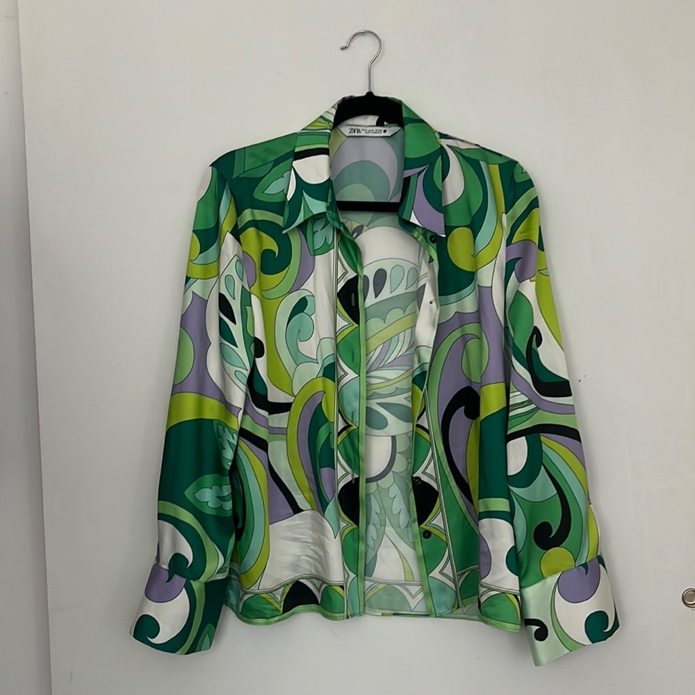 GROOVY ZARA BUTTON DOWN SIZE M